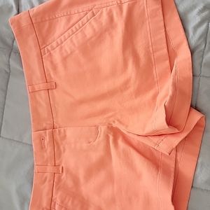 Southern tide shorts, Coral and size 6